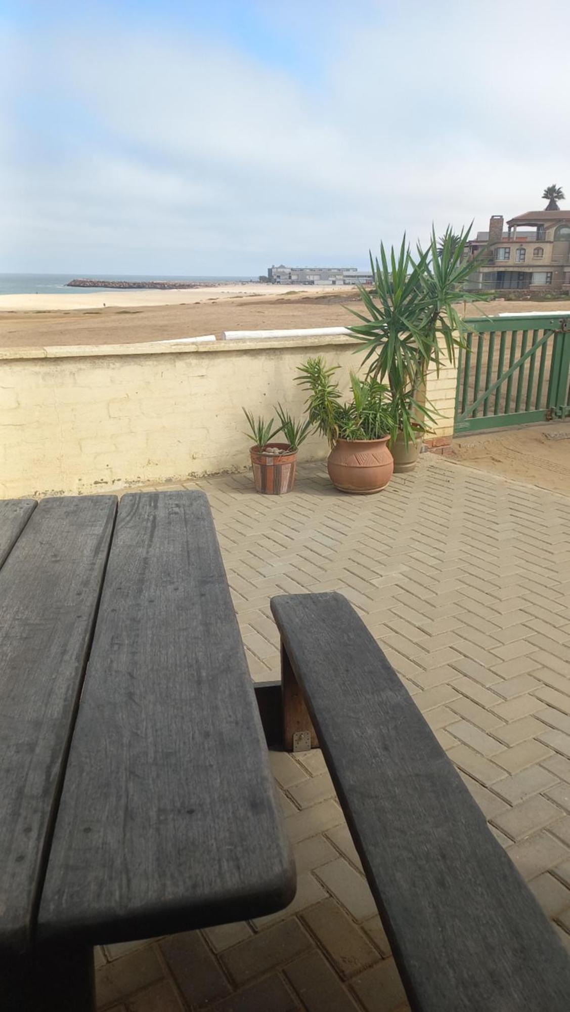 Huisie Langs Die See Swakopmund Exterior photo